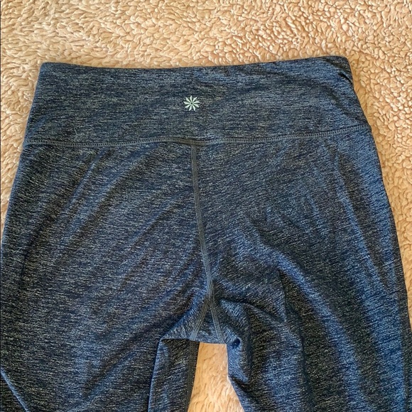 Athleta Pants - Athleta cropped leggings